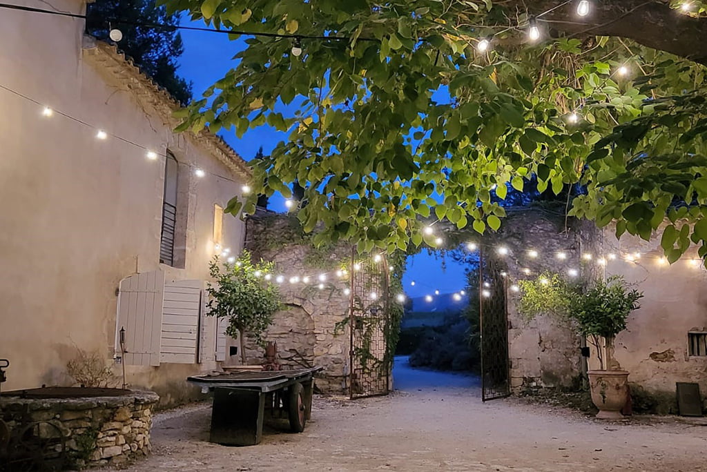 Mariages et événements • cour