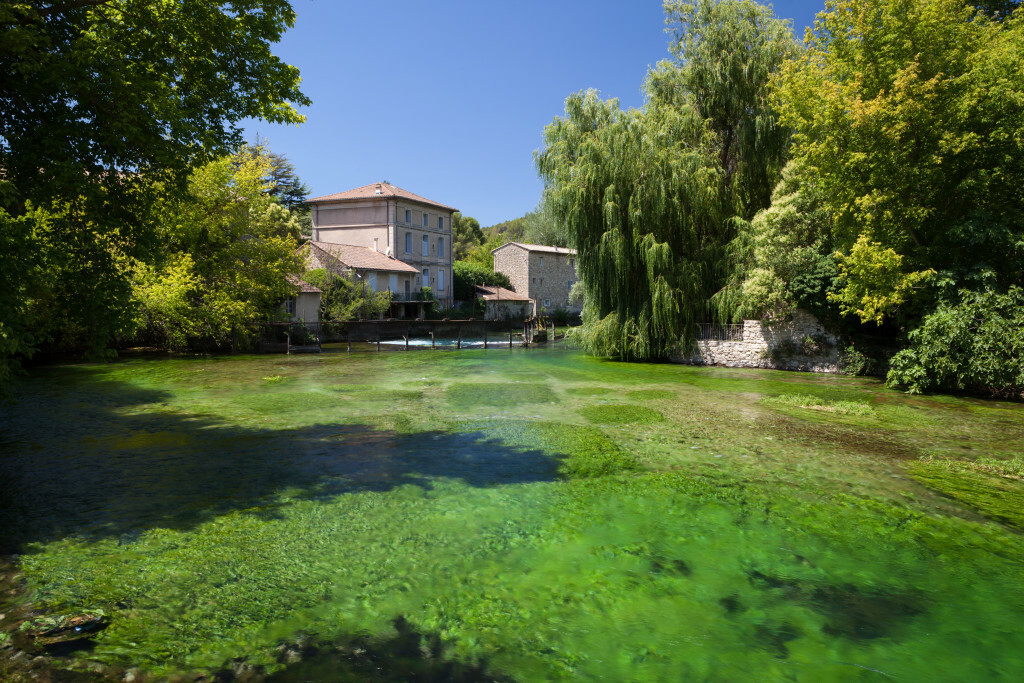 Fontaine de Vaucluse &bull; fontaine de vaucluse 2