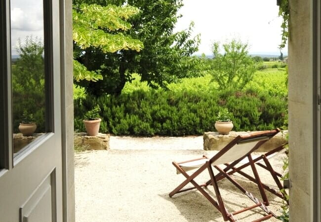 Gîte Luberon • gite figuier terrasse 1
